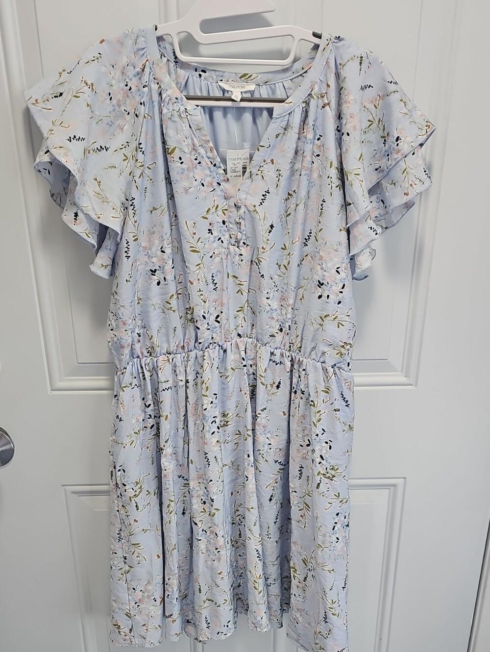 Maurices Light Blue Floral Button-Front Dress Shirt